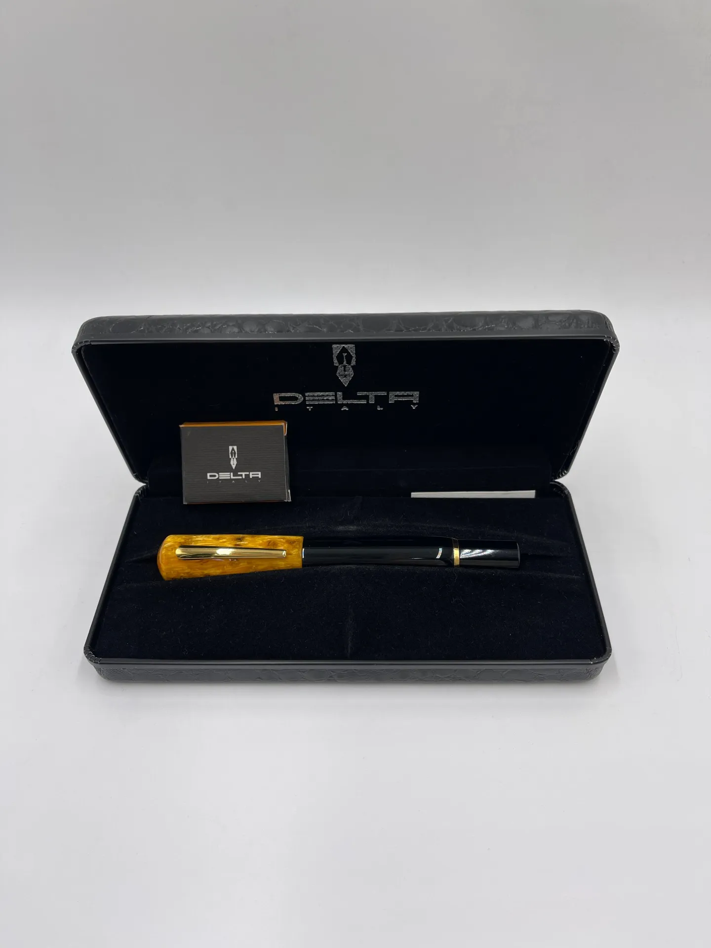 Ручка DELTA PLANET, перо